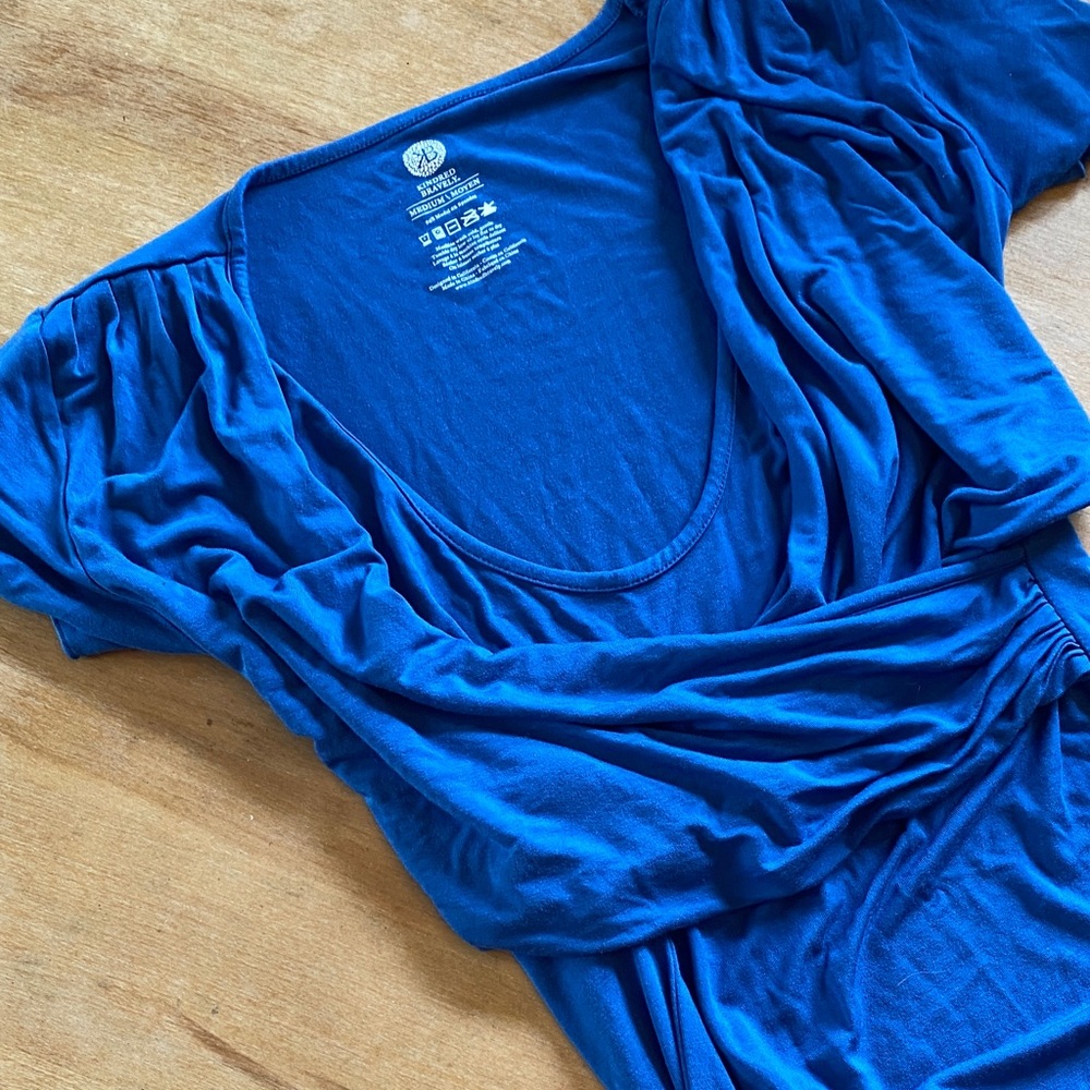 KINDRED BRAVELY Royal blue wrap-style short sleeve nursing dress sz M - Picture 4 of 4